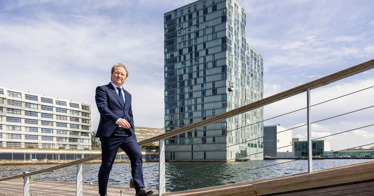 Bankdirecteur die burgemeester werd, krijgt nu ook de financiën van Almere in handen