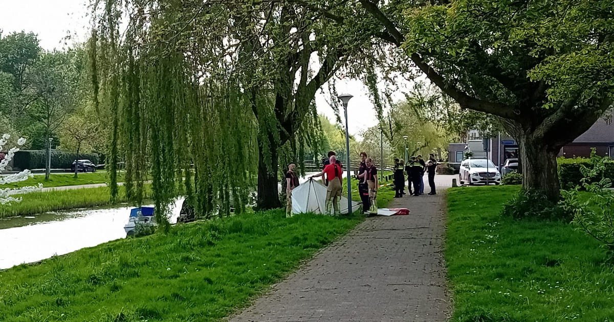 Politie over dode man in sloot Almere: 'Noodlottig ongeval'