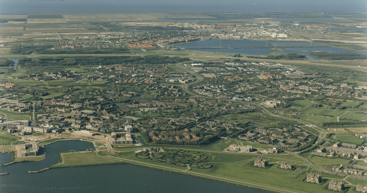 Almere over 25 jaar: meer banen, snelfietsroutes en metroverbinding met Amsterdam