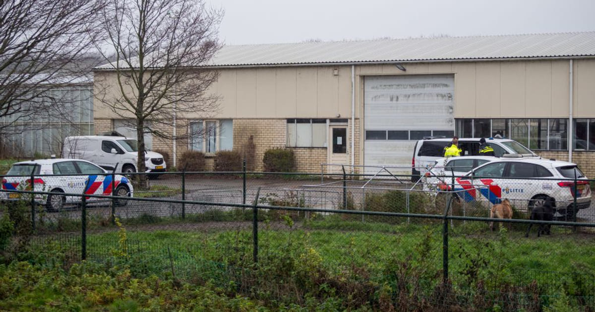 Drugslab gevonden in pand Almere Buiten: 'Dit is geen hennep'