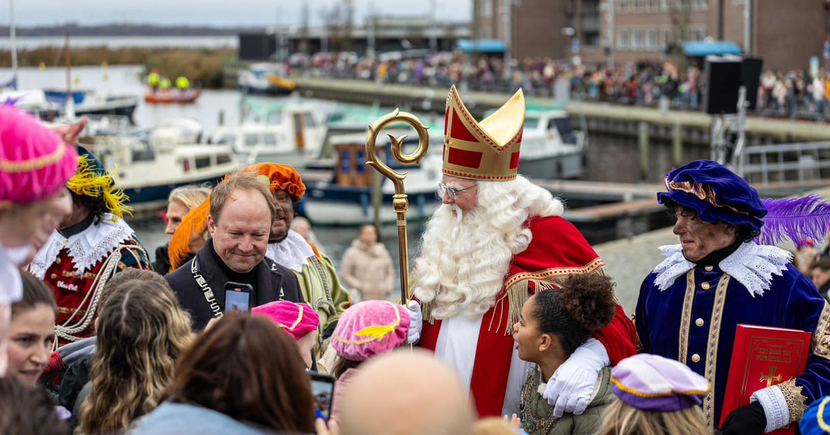 Sint en Piet zijn aangekomen in Almere