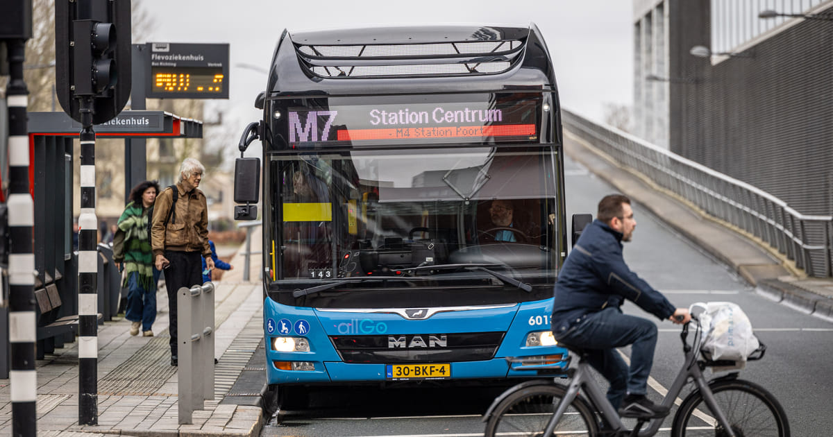 Zo werkt reizen met het Openbaar Vervoer in Almere