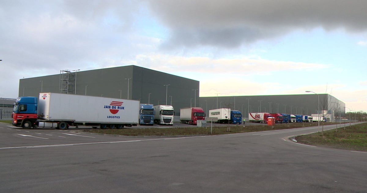 Almere blijft betrokken bij uitbreiding bedrijventerrein Lelystad Airport