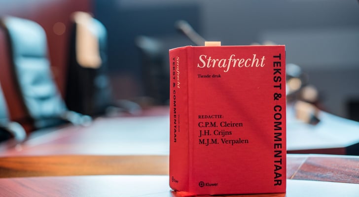 12 jaar geëist tegen ambtenaar die gegevens verkocht, 'informatie gebruikt bij 95 geweldsincidenten'