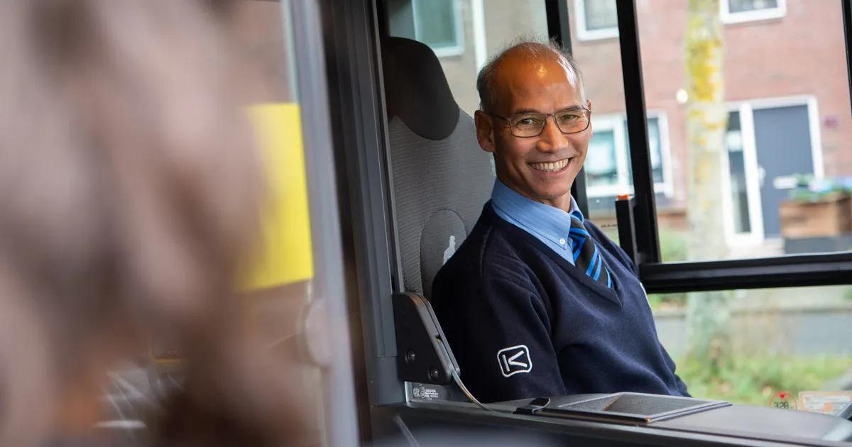 Busstaking donderdag gaat niet door, vakbonden en werkgevers praten weer over cao