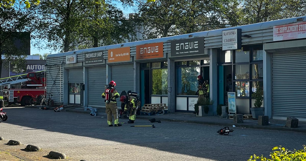 Grote brand bij fietsenzaak Markerkant mogelijk ontstaan door accu