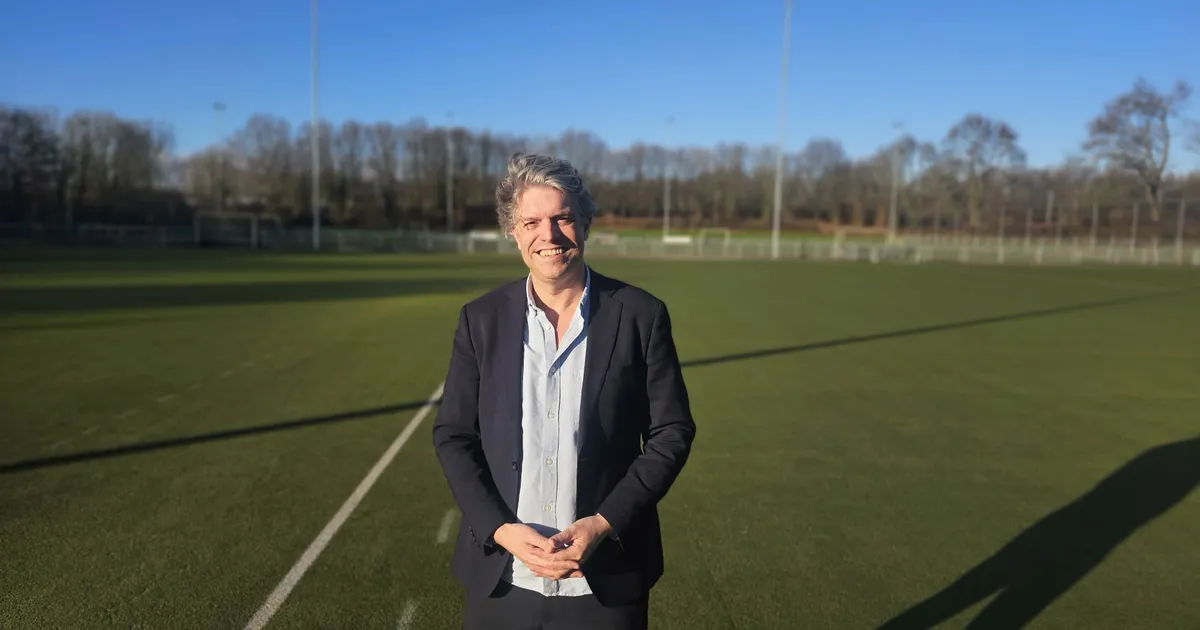 'Na 16 jaar komt hij er eindelijk': buitenzwembad in Almere Stad wordt werkelijkheid