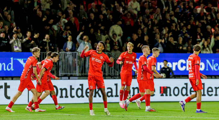 LIVE | Almere City verliest na krankzinnige slotfase van FC Dordrecht