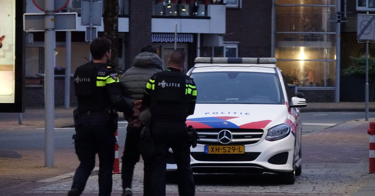 Overval op eroticazaak in Almere Haven, man aangehouden