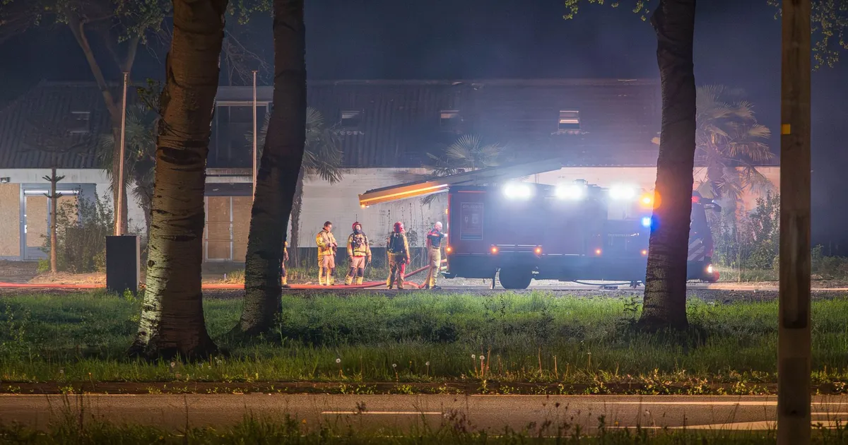 Opnieuw brand bij leegstaande sauna in Almere Stad