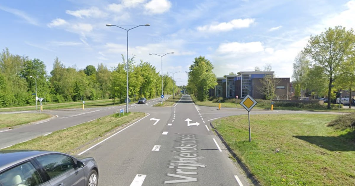 Werkzaamheden aan bruggen op Vrijheidsdreef in Almere Stad