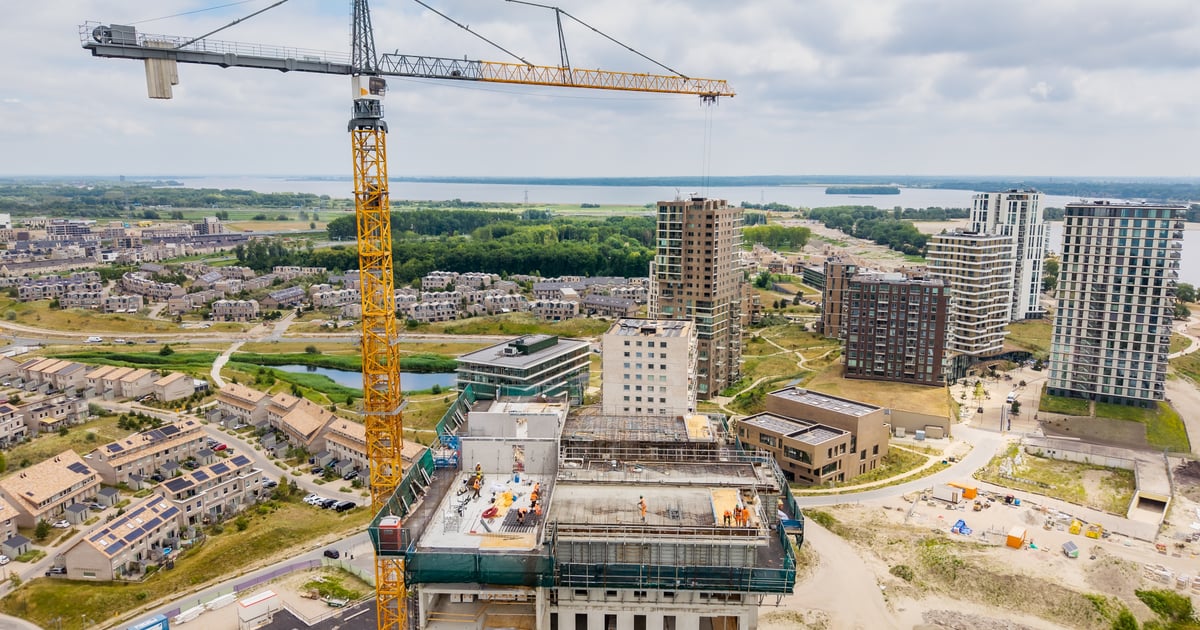 Aantal nieuwe corporatiewoningen in Almere daalt naar laagste punt sinds 2022