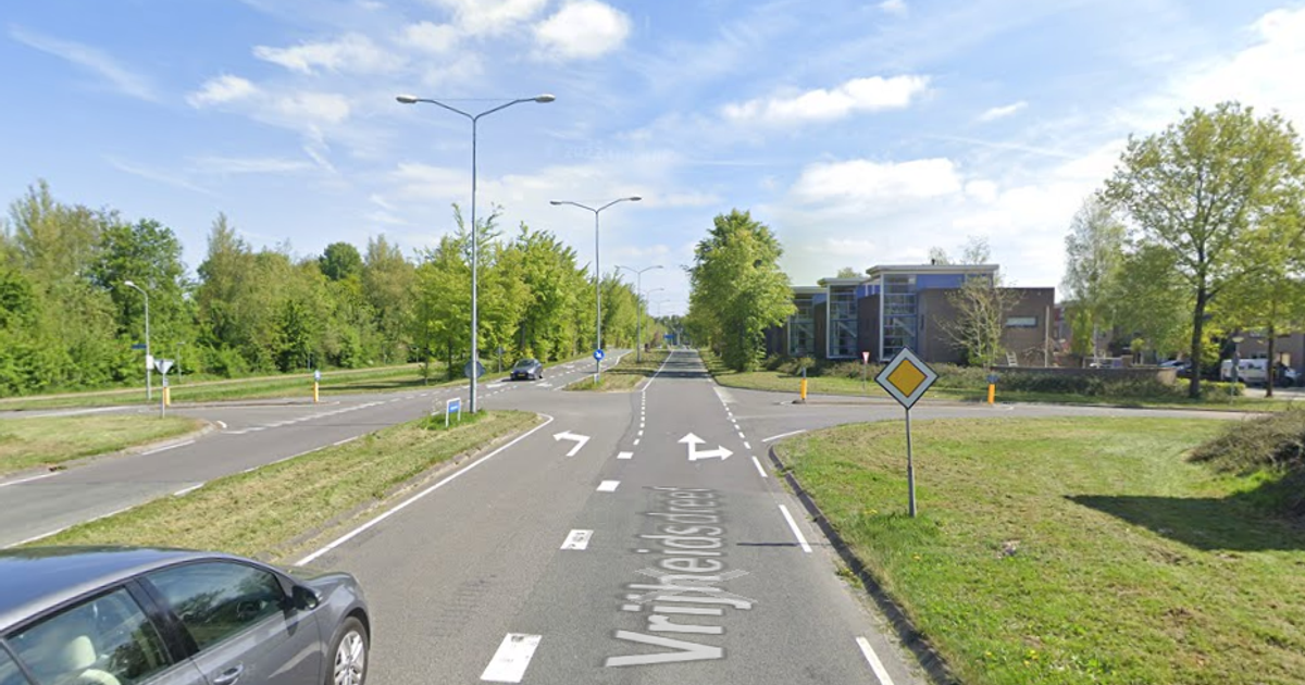 Vrijheidsdreef in Almere ruim een maand dicht door werkzaamheden